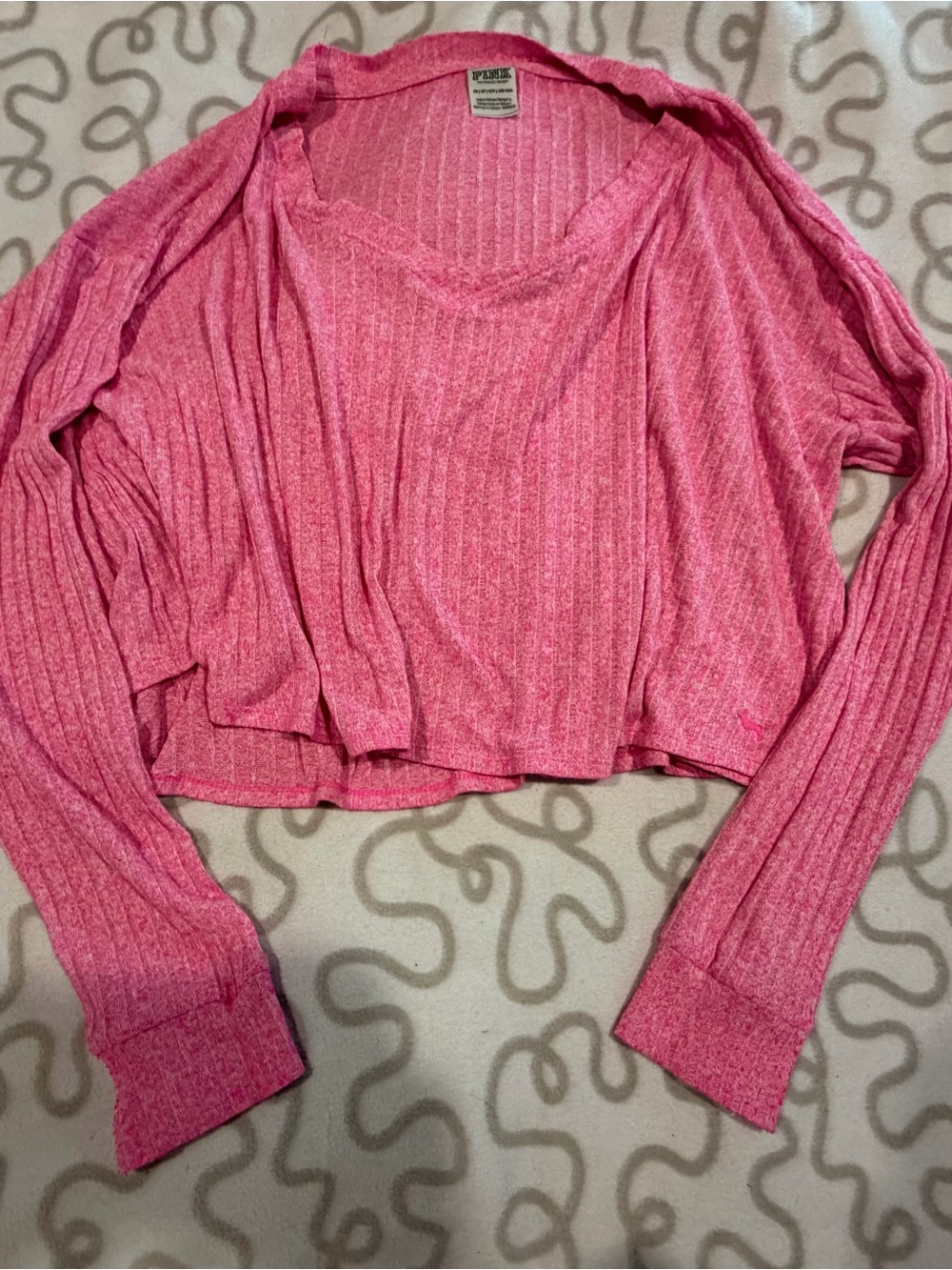 PINK Victoria's Secret Heathered Pink Ribbed Long-Sleeve Crop Top